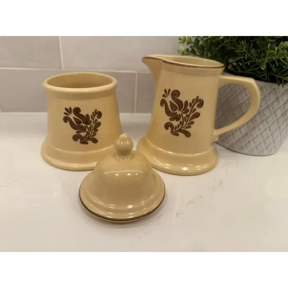 Vintage Pfaltzgraff Village‎ Creamer and Sugar Set